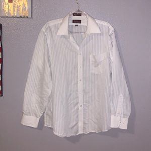 Austin Manor performance plus 1980s vintage white button down dress shirt